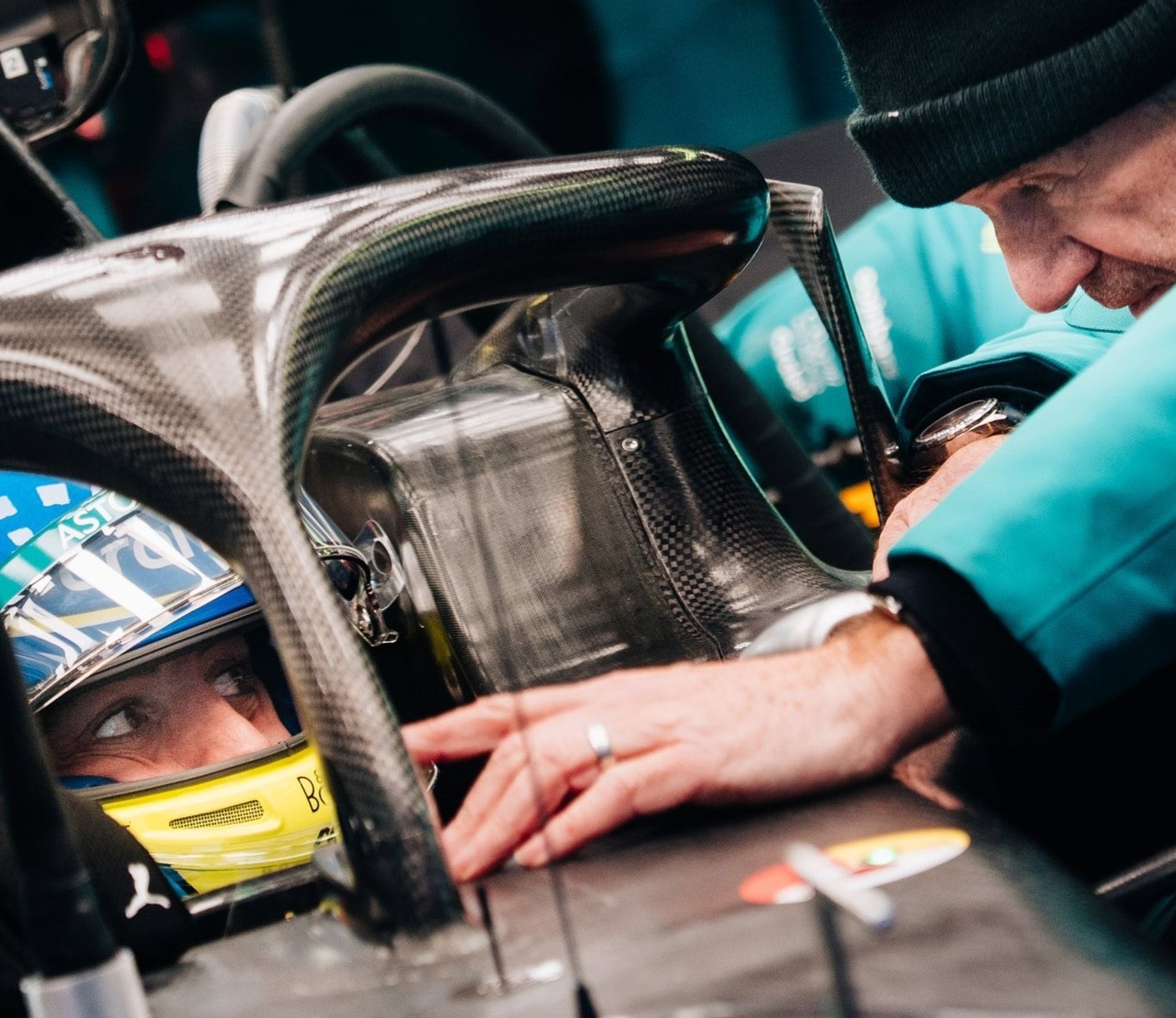 Fernando Alonso cierra el Barcelona Shakedown al volante de su nuevo AMR26