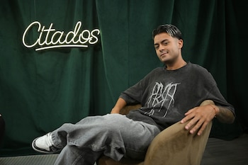 Un llamado del Kun Agüero