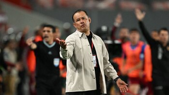 Juan Reynoso duró 16 meses