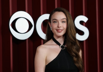 Ella Beatty, hija de Annette Bening y Warren Beatty, encarna a Lizzie Borden en una serie de ocho episodios (REUTERS/Jeenah Moon)