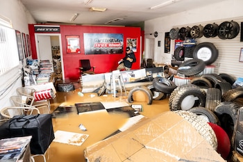 Autoridades entregaron bolsas de arena