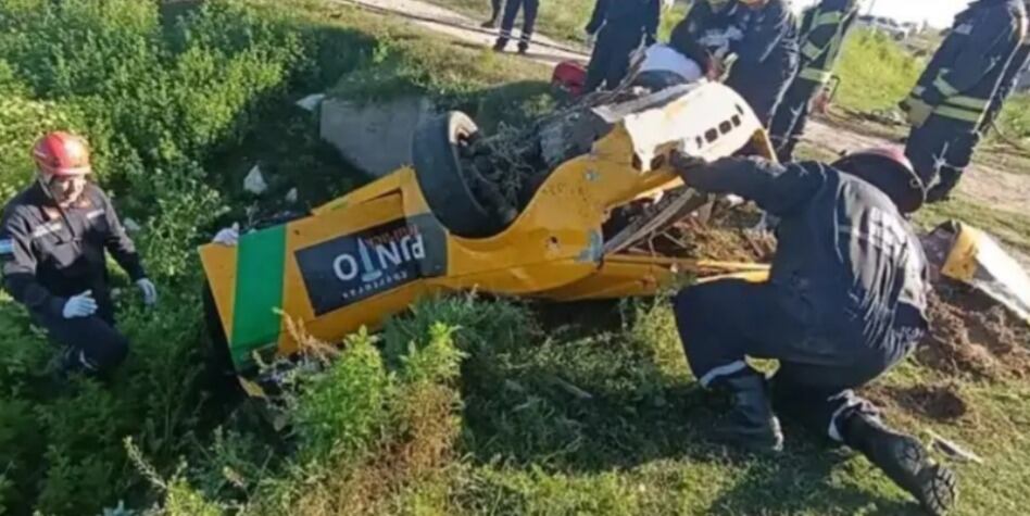 Equipos de Bomberos, SIES y Policía de Investigaciones trabajaron en el lugar para asistir y asegurar la zona del siniestro (El Litoral)