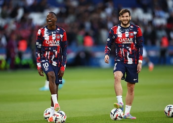 El nuevo proyecto del Paris Saint-Germain apunta más a dejar de lado los grandes nombres como el de Messi para impulsar a jóvenes como Gilberto. REUTERS/Abdul Saboor