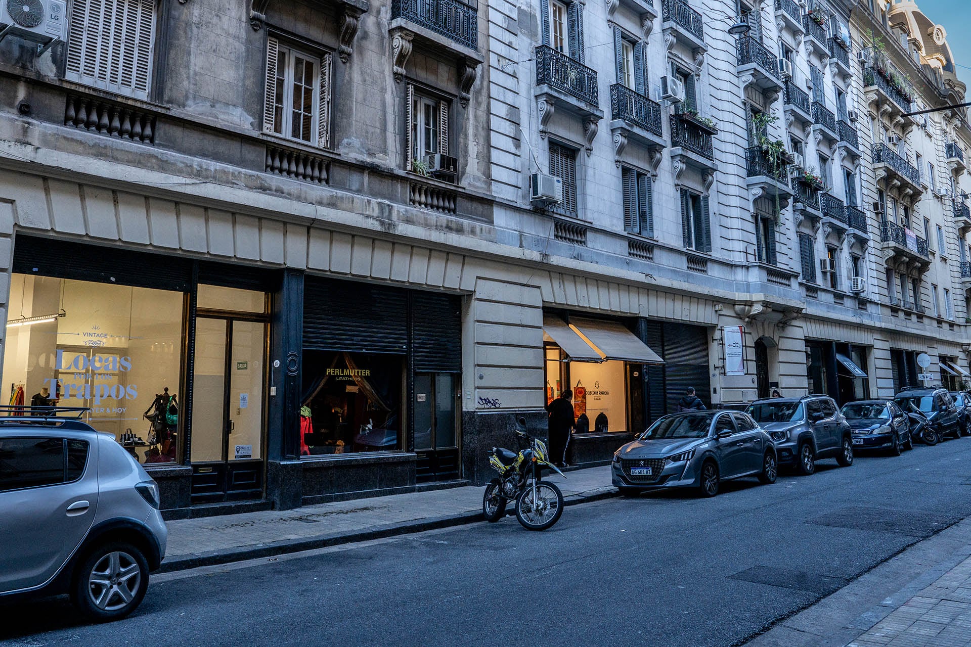 A su arquitectura europea y sus fachadas en espejo, ahora se suman galerías de arte, una librería, moda, diseño y un café de especialidad