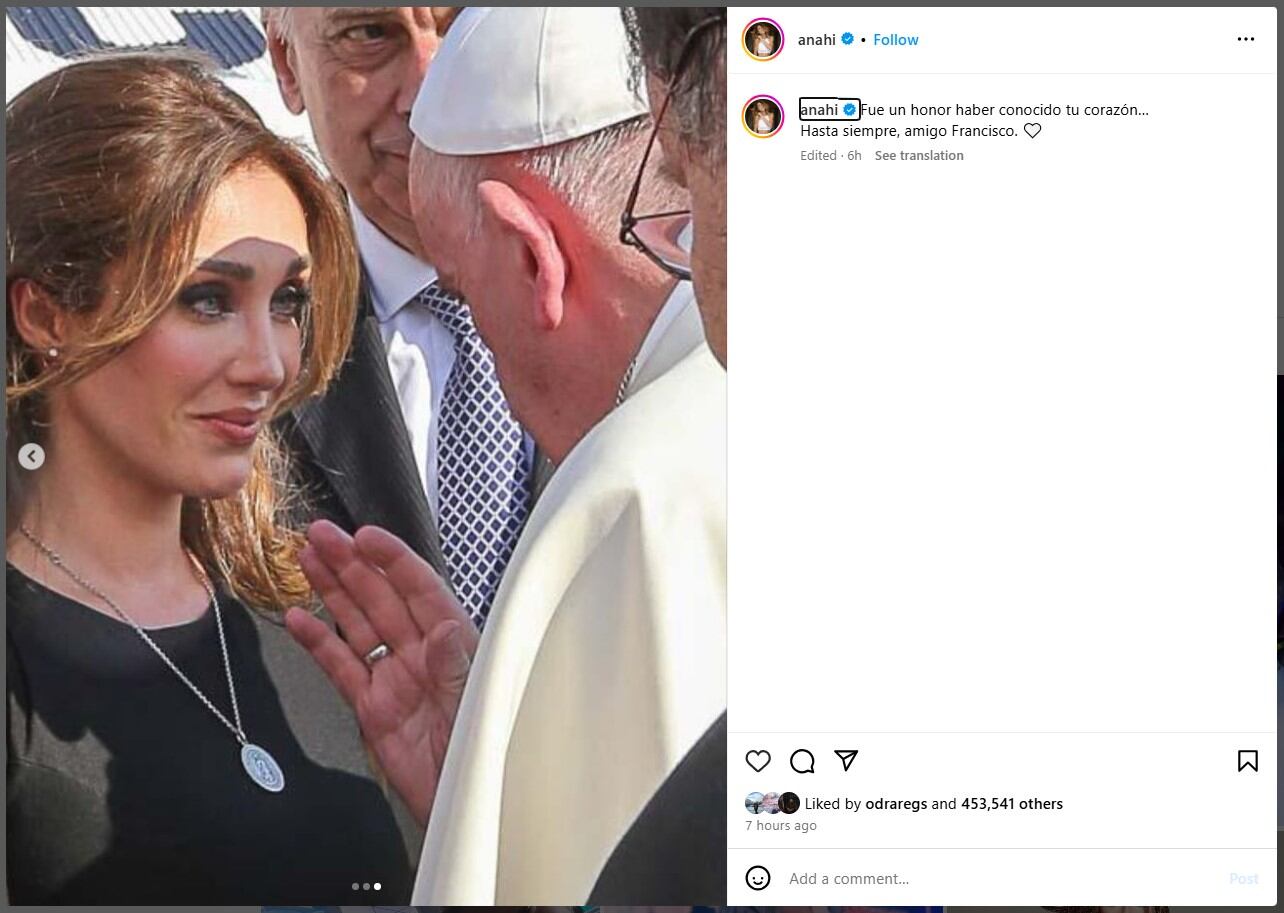 Anahí se encontró con el Papa en 2015, en el Vaticano; y en 2016, en México (Instagram)