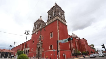 Salamanca, fundada en 1603, destaca