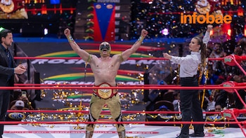 Máscara Dorada hace historia en el 70 Aniversario de la Arena México y se corona doble campeón Universal del CMLL