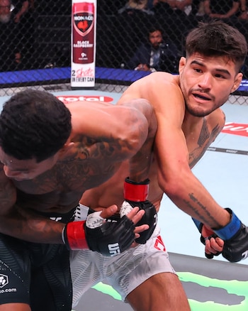 Juan ‘Pegajoso’ Díaz brilló en su debut en el UFC Vegas 117.