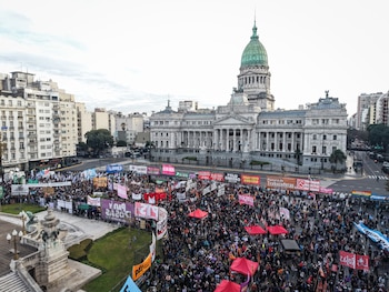 Marcha Ni Una Menos - Congreso - 3 de junio - drone