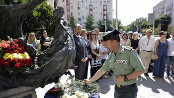 Madrid recuerda a víctimas de ETA en plaza República Dominicana, el mayor atentado contra la Benemérita hace ya 40 años