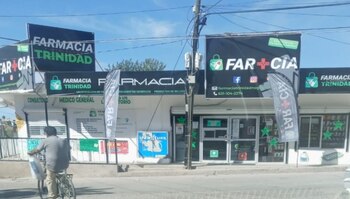 Vista exterior de la Farmacia