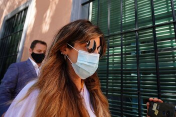 Gianinna Maradona ingresando en la