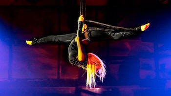 Belén Pouchán durante un show