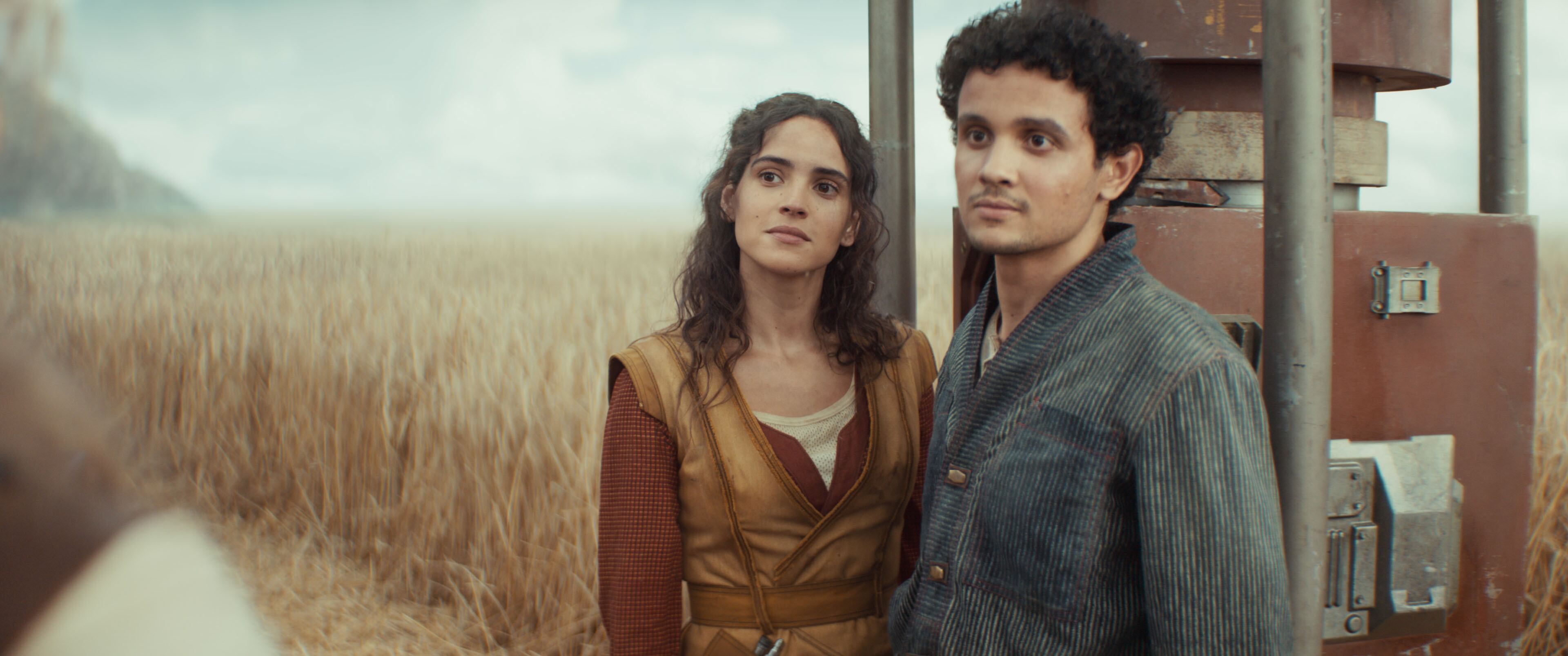 (L-R) Bix Caleen (Adria Arjona) and Wilmon Paak (Muhannad Bhaier) in Lucasfilm