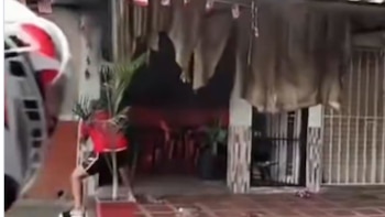 Mujer fue rescatada con quemaduras en su cuerpo tras incendio en restaurante de Cali: la ciudad ya completa 173 incendios estructurales en 2026