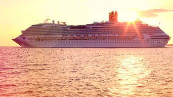 Un hombre cayó al mar y desapareció durante un crucero temático del músico Alexandre Pires en Brasil