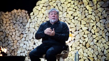 Mandatory Credit: Photo by Shoja