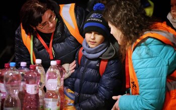 Hassan fue ayudado por el