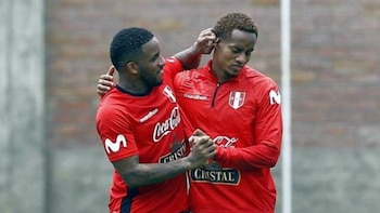 Jefferson Farfán habló de la posible llegada de André Carrillo a Alianza Lima. (FPF)