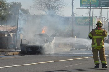 El cuerpo de bomberos acudió
