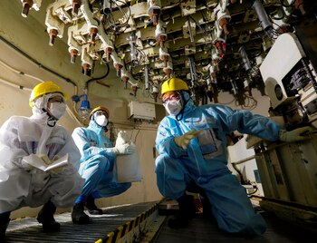 Trabajadores de la planta nuclear