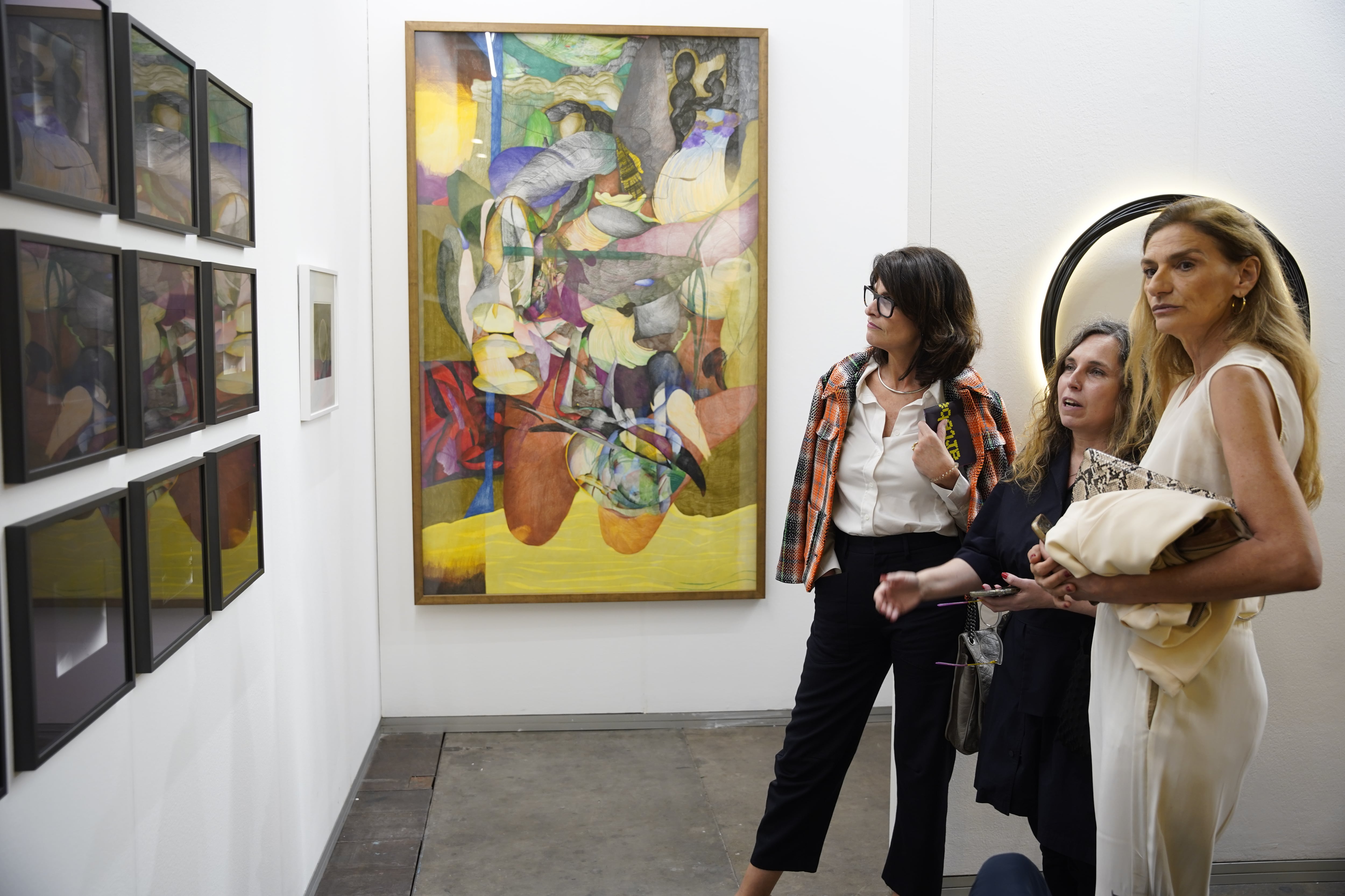 Linse Galería exhibe una selección de 7 artistas y del colectivo Unión Textiles Semillas (RSFotos)