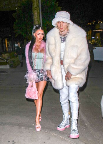 Megan Fox y MGK llegaron