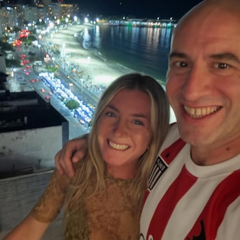 Estaban Trebucq y su novia