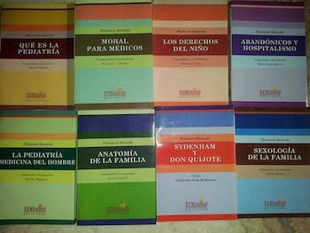 Tiene más de 20 libros