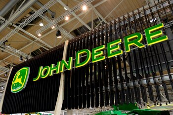El logotipo de la compañía John Deere, en una fotografía de archivo. EFE/ Mauritz Antin