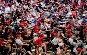 Jóvenes simpatizantes de Donald Trump