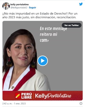 Tuit por Año Nuevo de Kelly Portalatino
