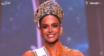Vanessa Pulgarín hizo historia en Tailandia: la colombiana ganó la primera corona de Miss Grand International All Stars 2026 - crédito captura de pantalla GrandTV/YouTube