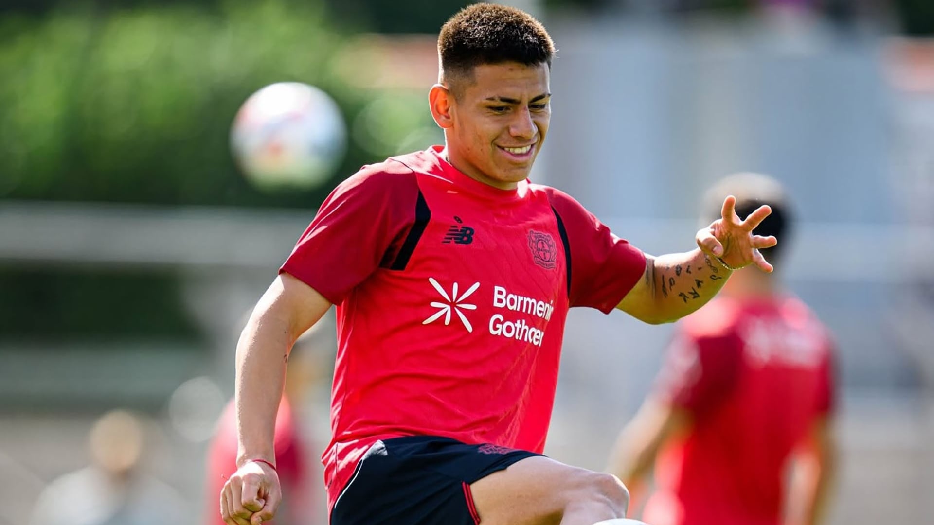 El Diablito Echeverri recalará en el Girona de España (@bayer04fussball)