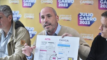 Sigue la pelea voto a