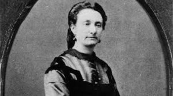 Su hija Mercedes, ya adulta.