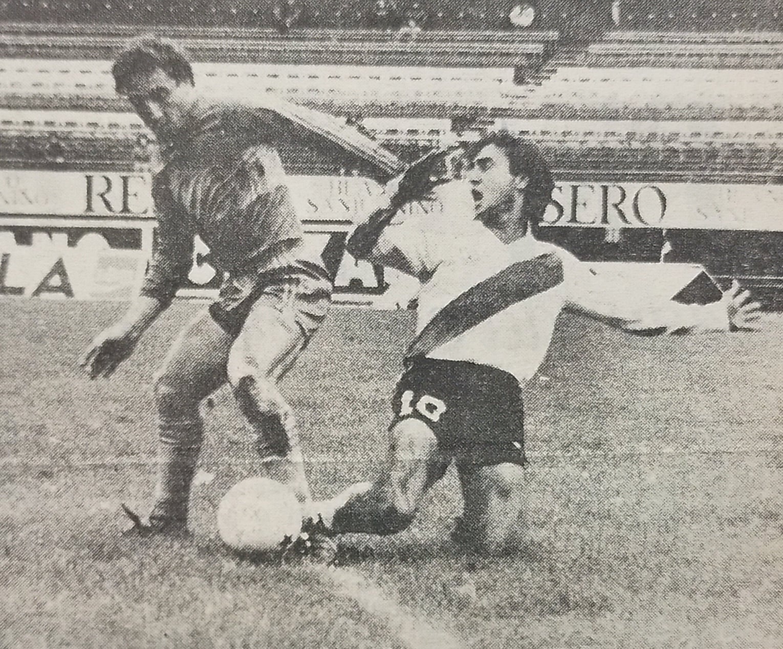 El histórico Superclásico de 1984 donde Boca hizo de local contra River en el Monumental con escasa cantidad de espectadores, como se observa en la foto