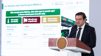 Pemex presume 20 mil mdd menos de deuda y 80% más producción petrolera que en 2018, en medio de crisis por derrames