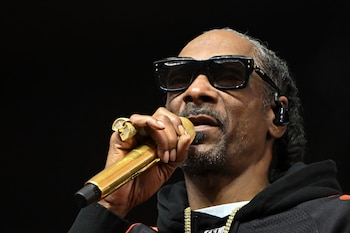 La trama de la biopic cubrirá no solo la carrera musical de Snoop Dogg, sino también su relación con la industria audiovisual y su evolución pública (Mandatory Credit: Anne-Marie Sorvin-Imagn Images)