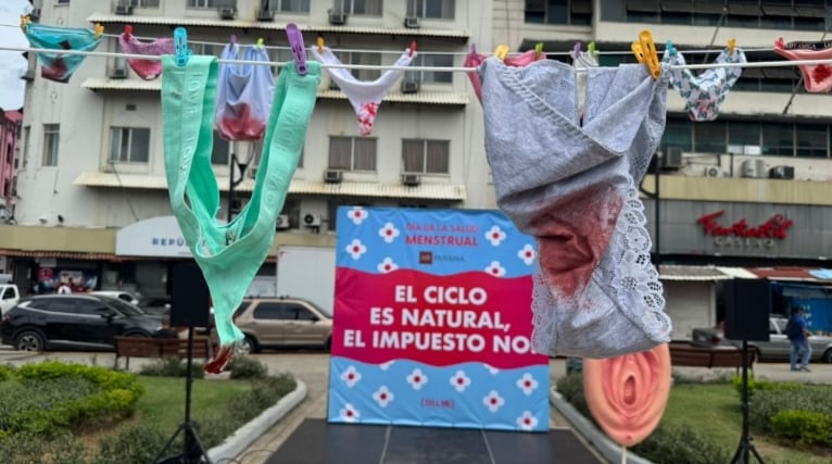 Mujeres impulsan exoneración del 7% en los productos de higiene menstrual.