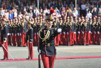 La princesa Leonor durante el acto de Jura de Bandera, en la Academia General Militar en Zaragoza. RAMÓN COMET/ Europa Press