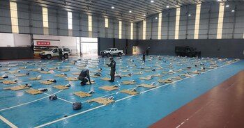 Dadas las condiciones climáticas adversas,