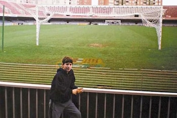 Leo Messi en Barcelona durante su primer viaje a España