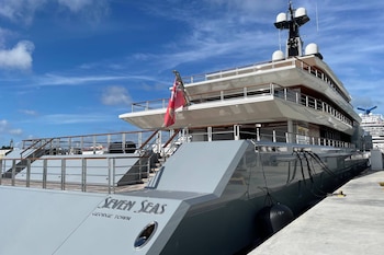 Seven Seas, el yate de Steven Spielberg, atracado en Tarragona