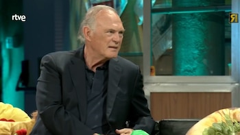 Pedro Piqueras describe en ‘La Revuelta’ su día a día tras dejar la televisión: “Tengo gallinas y una huerta. El gallo se despierta con el sol y yo antes”