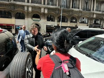 Así llegó el Presidente al local de empanadas que refugió al militante libertario