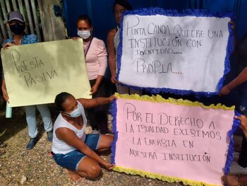 Manifestación en Arroyo de Piedra