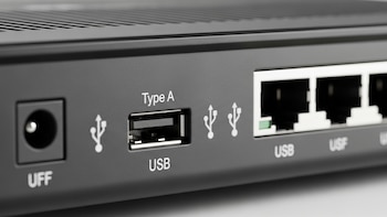 Así puedes usar el USB del router para compartir archivos y ahorrar espacio sin pagar suscripciones