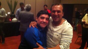 La foto del abrazo con