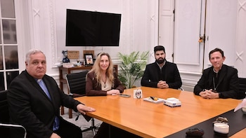 La Iglesia y el Gobierno se reunieron en la Casa Rosada por la visita de León XIV a la Argentina